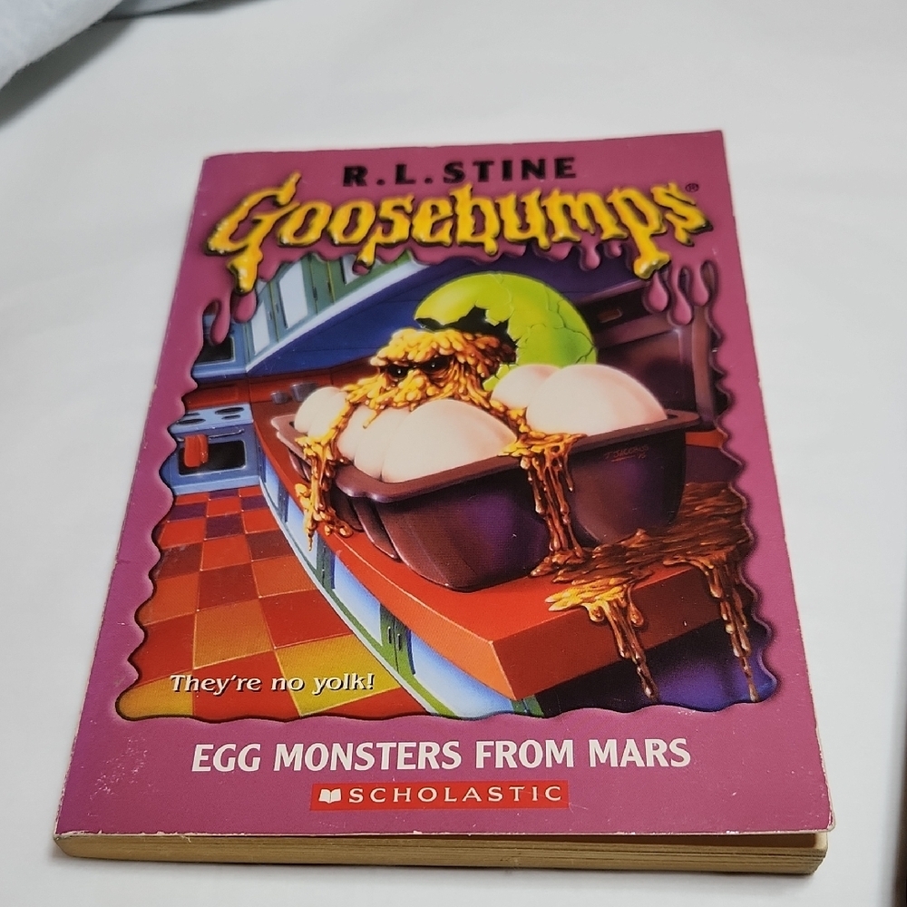 Scholastic Goosebumps: Egg Monsters from Mars